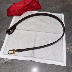 Louis Vuitton brown Leather Strap with Gold Clasp (Damier Ebene)